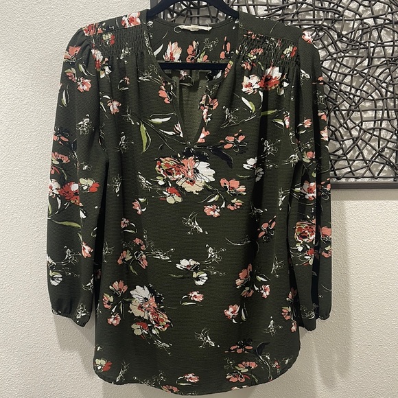 fun 2 fun Tops - Stitch Fix Fun 2 Fun top